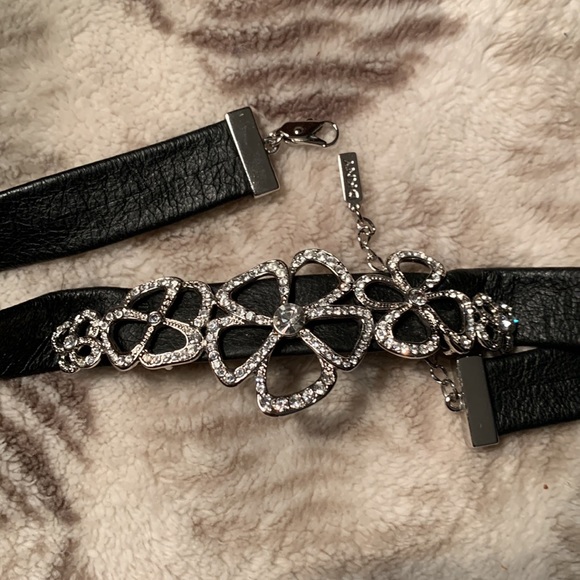 DKNY black leather and rhinestone flower choker - Picture 2 of 3